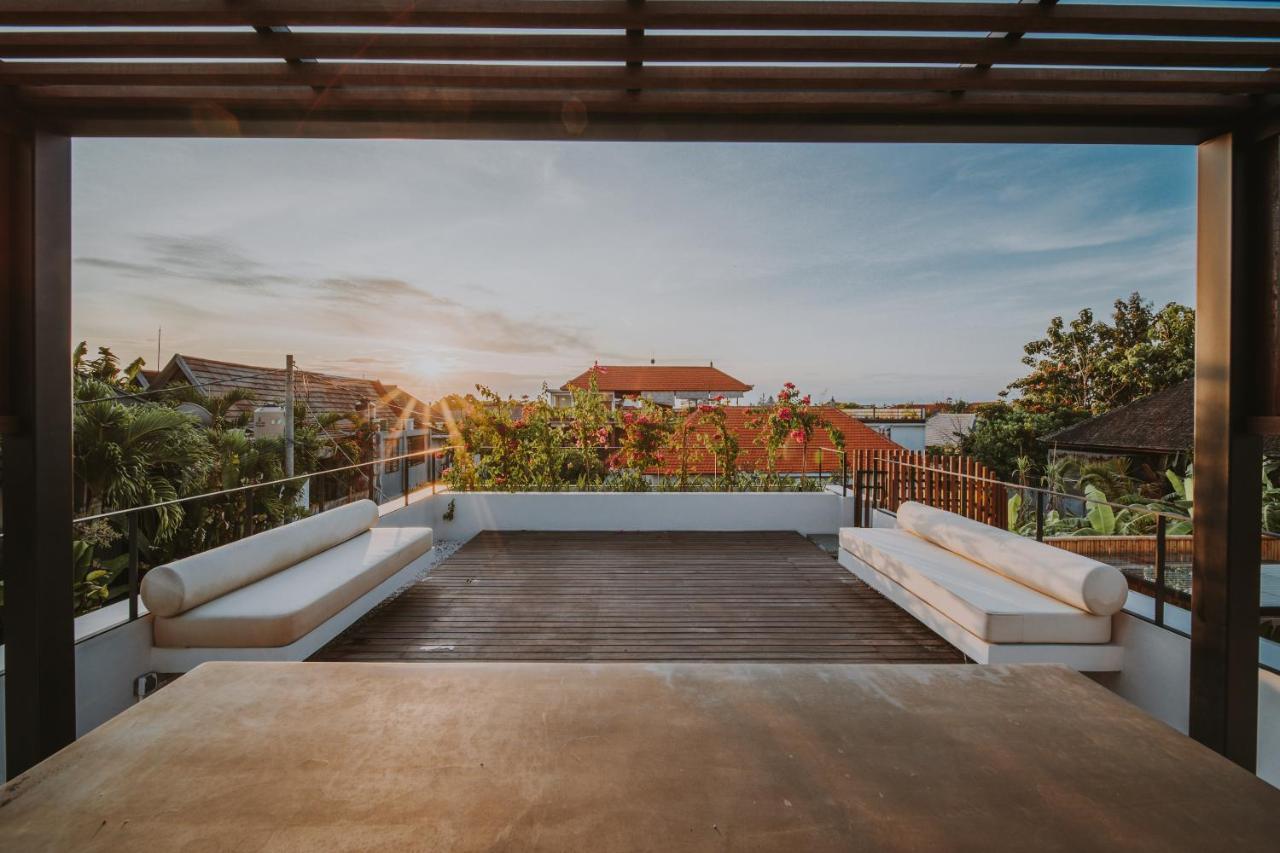 New 4 Bedroom 5 Min Walk To Berawa Beach Enclosed Livng Canggu  Exterior photo