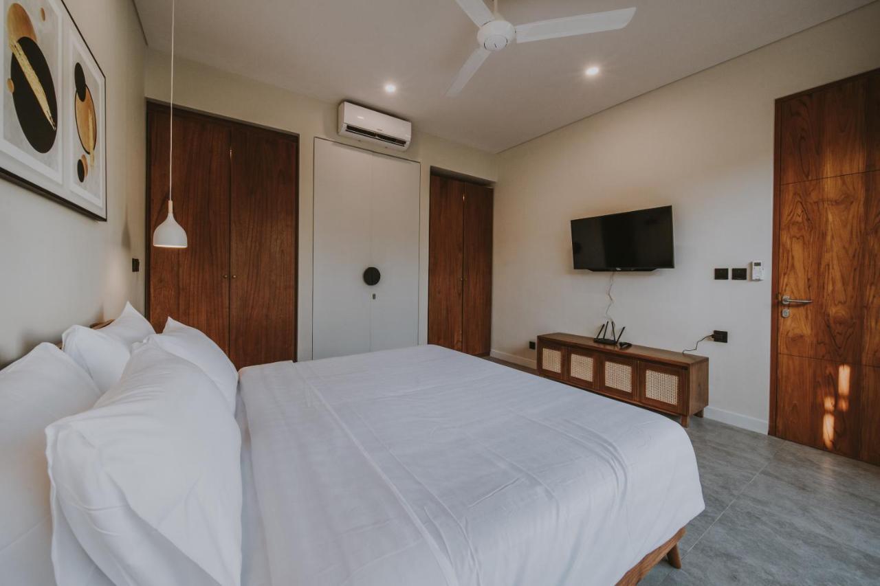 New 4 Bedroom 5 Min Walk To Berawa Beach Enclosed Livng Canggu  Exterior photo