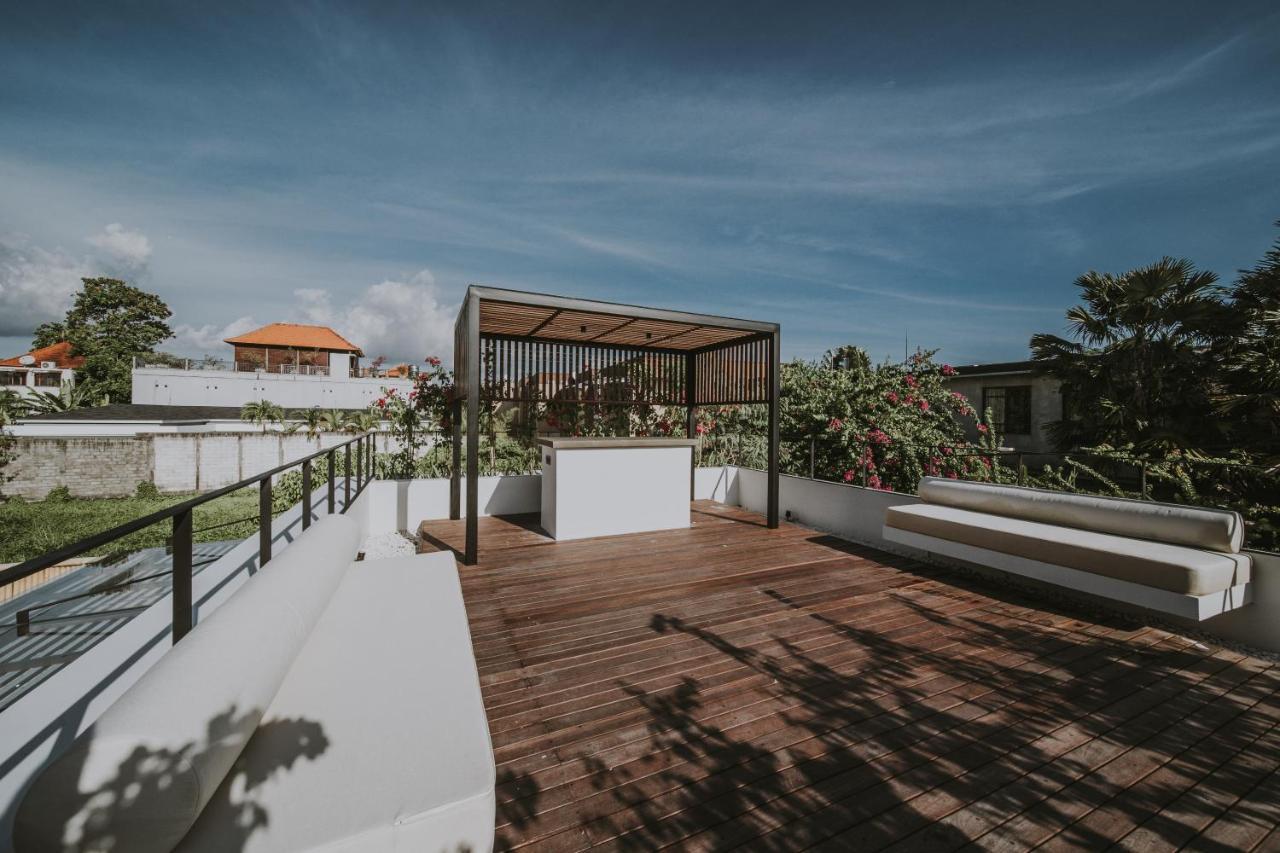 New 4 Bedroom 5 Min Walk To Berawa Beach Enclosed Livng Canggu  Exterior photo