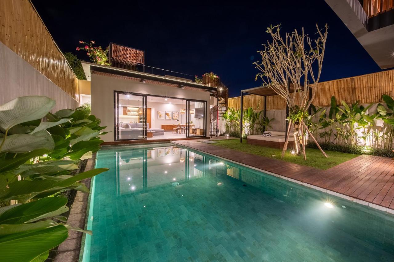 New 4 Bedroom 5 Min Walk To Berawa Beach Enclosed Livng Canggu  Exterior photo
