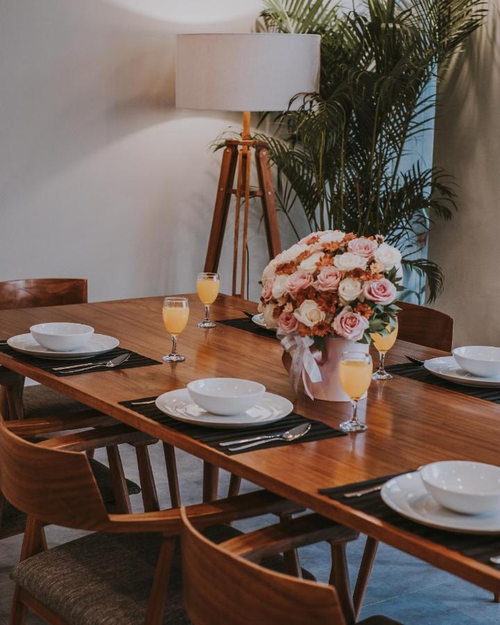 New 4 Bedroom 5 Min Walk To Berawa Beach Enclosed Livng Canggu  Exterior photo